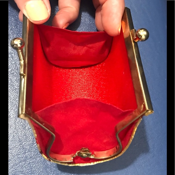 Silk floral kisslock coin purse - Picture 8 of 16